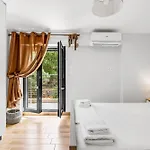 Blue Waves Oceanida Apartman